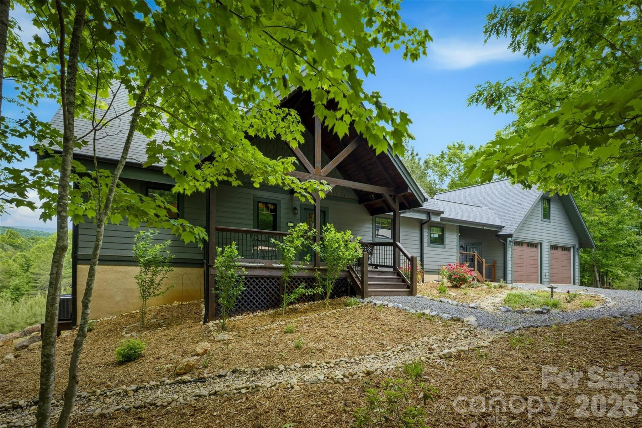 39 Lakeside Path