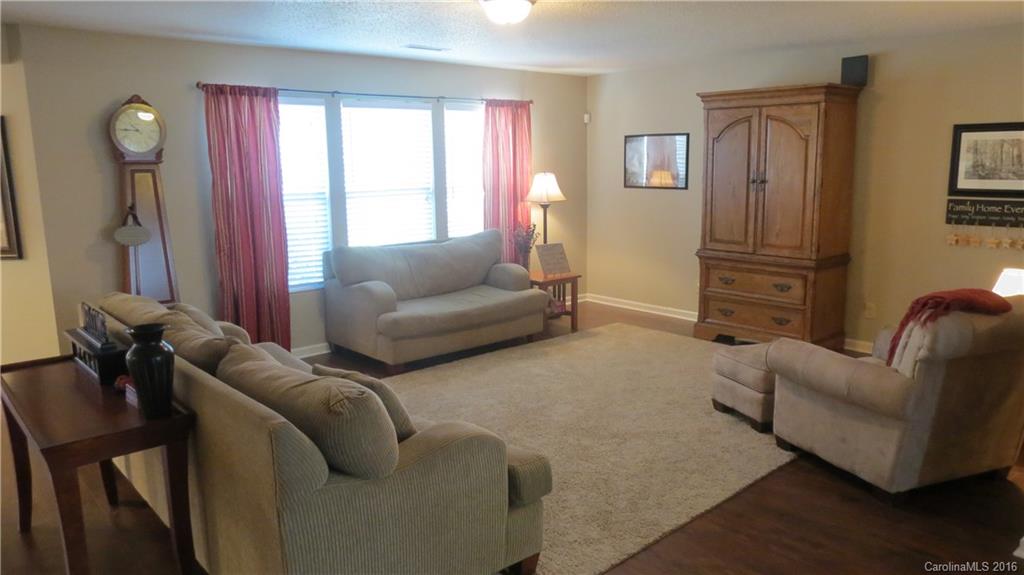 BADEN VILLAGE - Residential