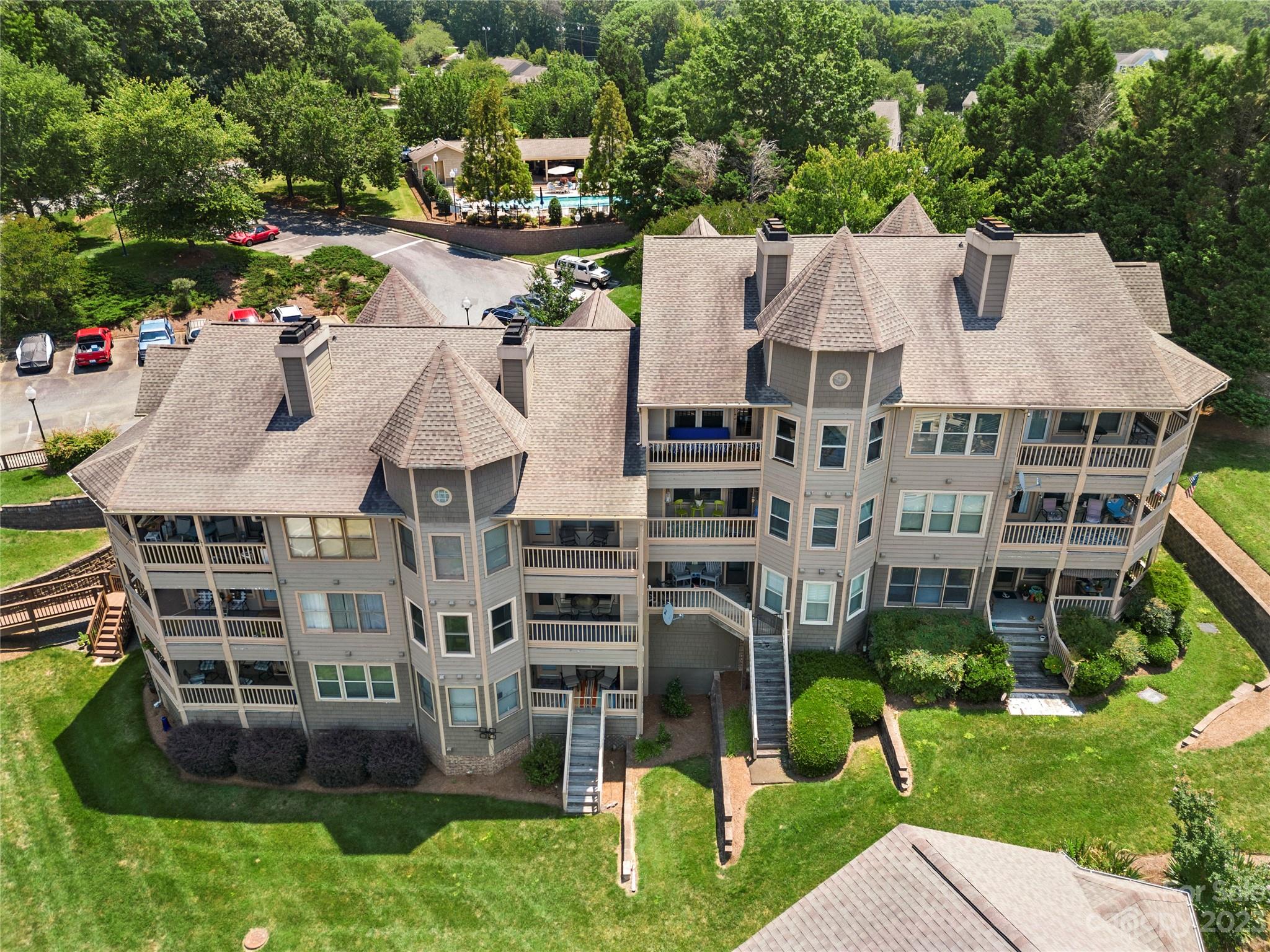 The Yachtsman - Residential