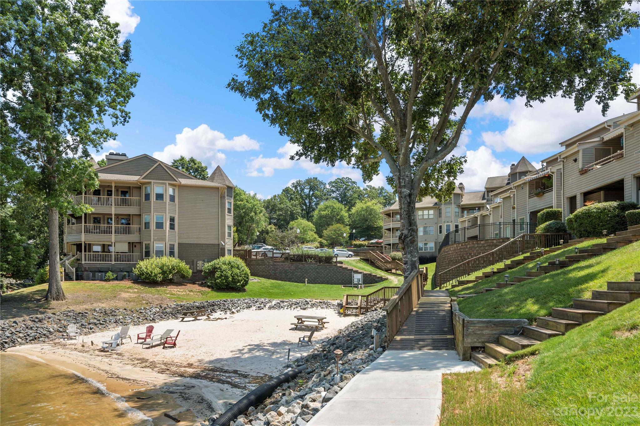 The Yachtsman - Residential