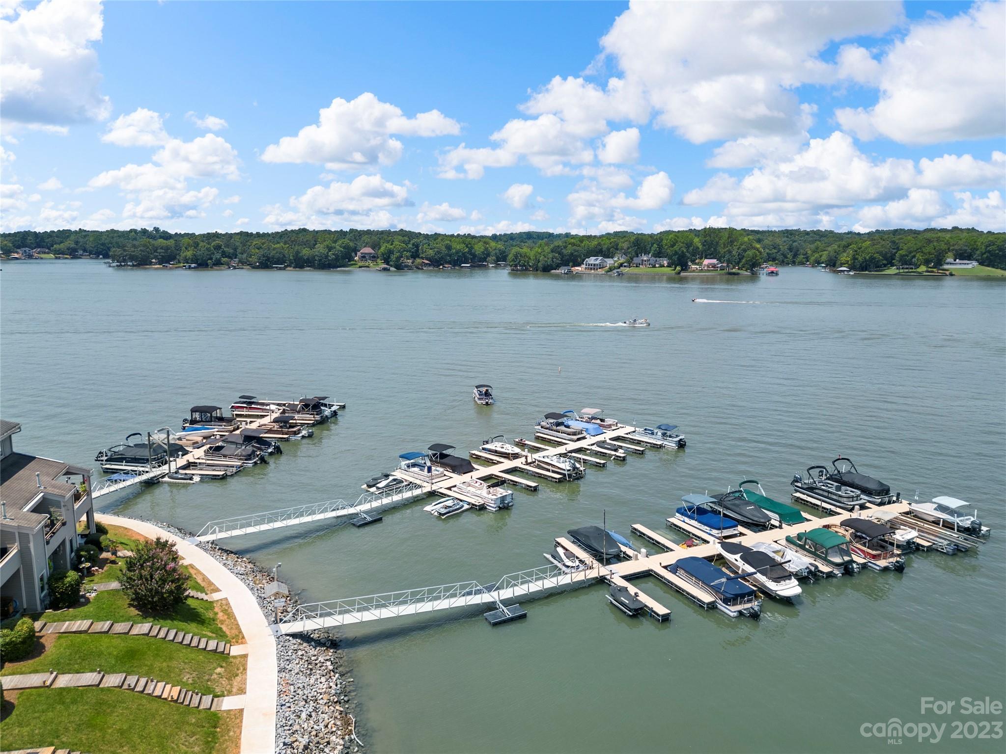 The Yachtsman - Residential