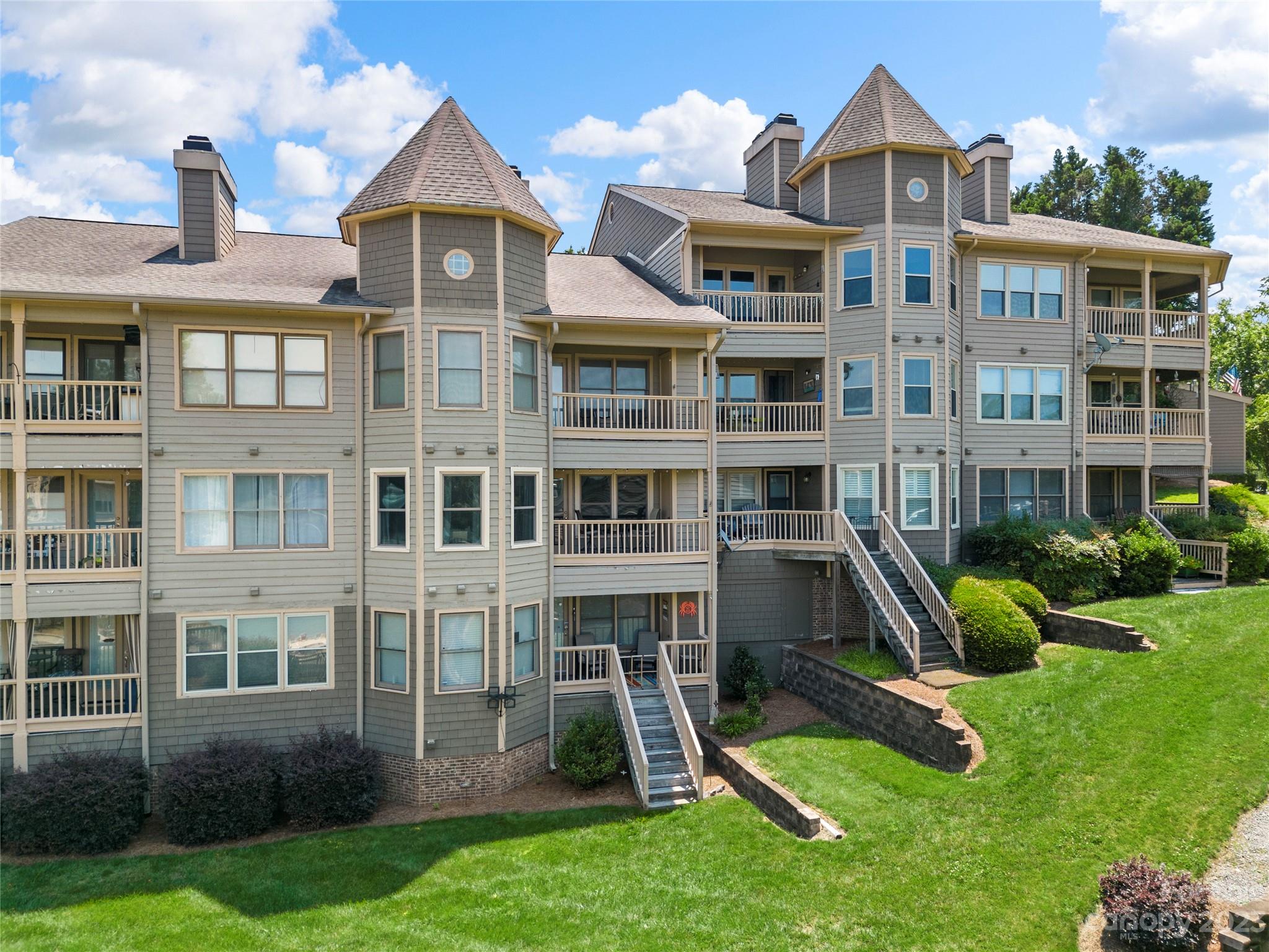 The Yachtsman - Residential