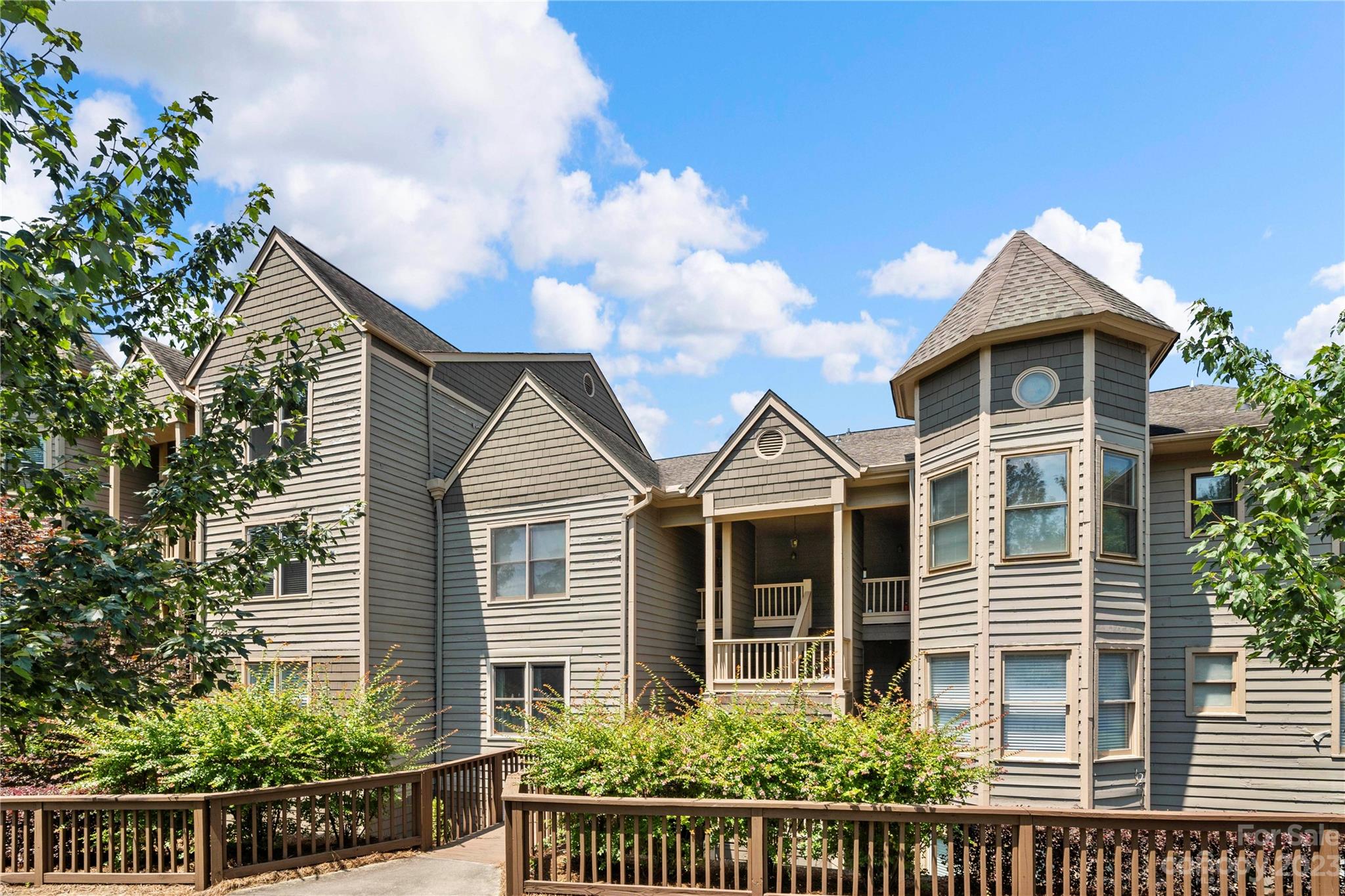 The Yachtsman - Residential