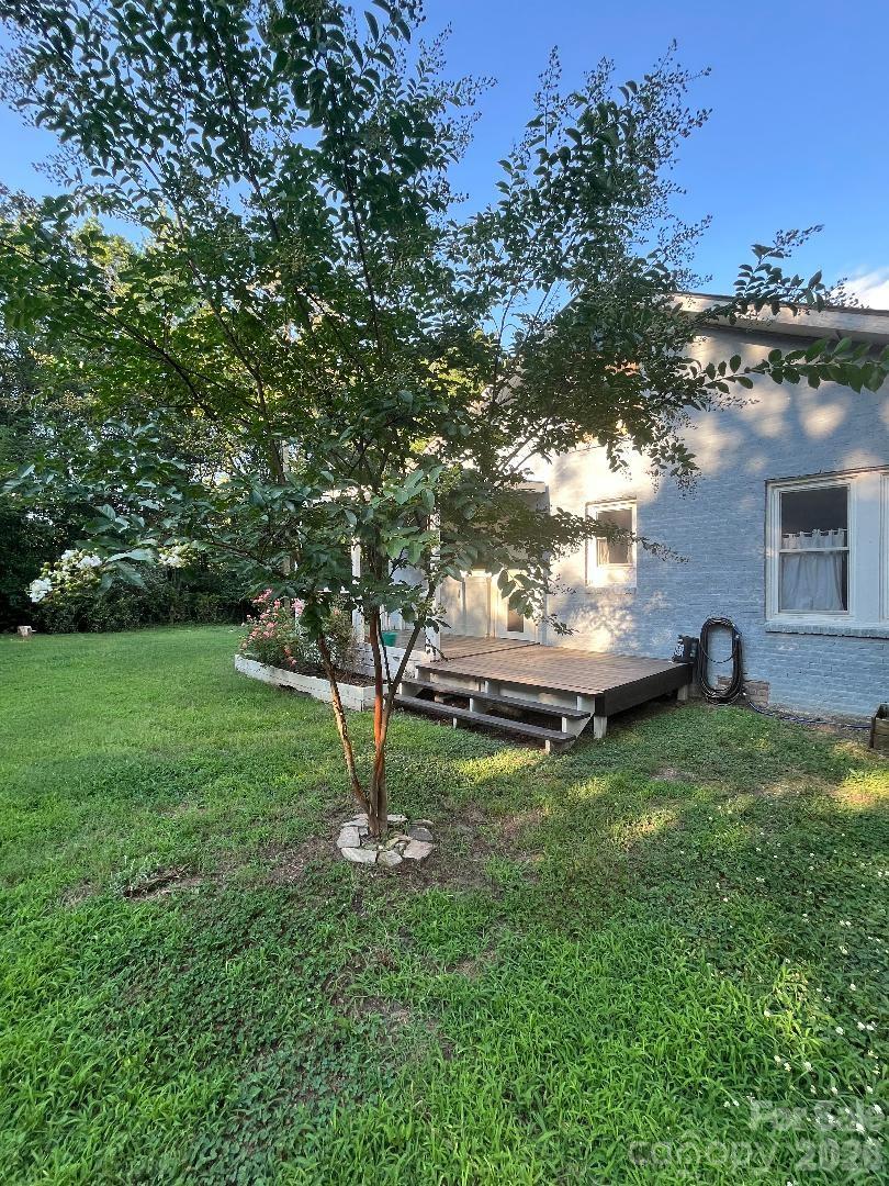 1602 Griffith Road