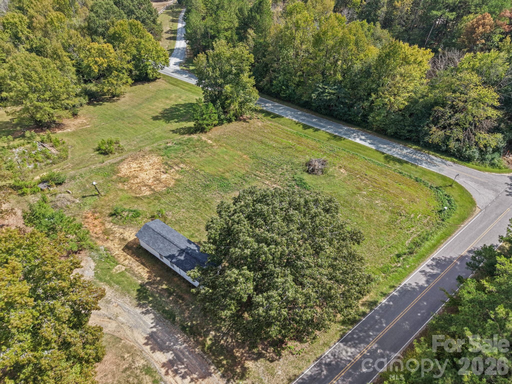 4906 Tom Starnes Road