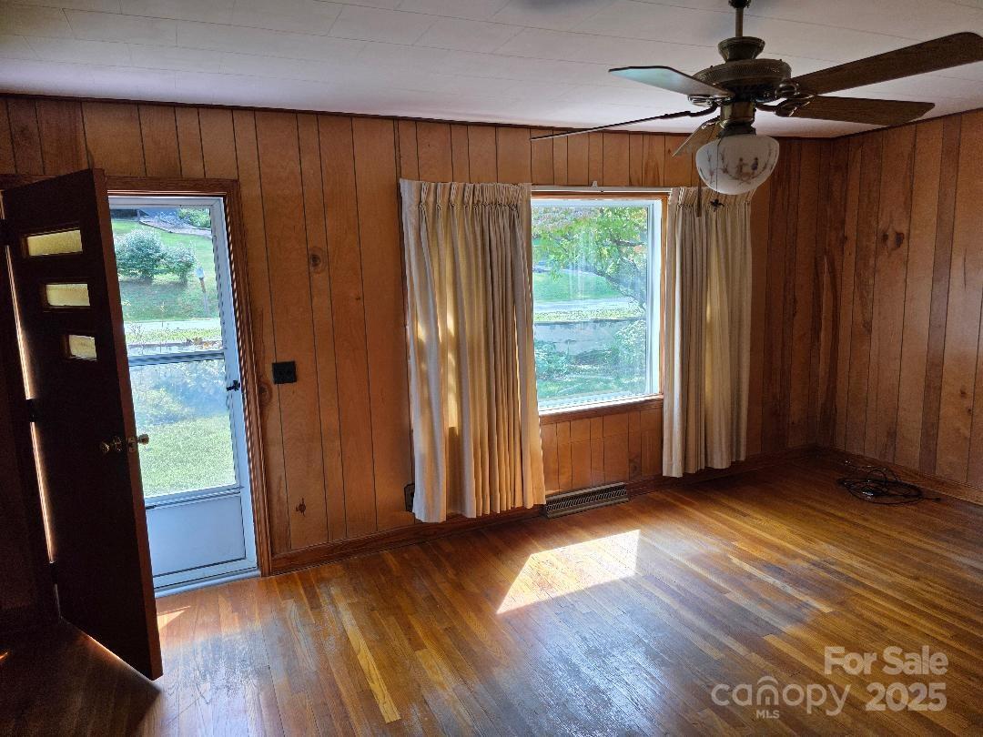 123 Indian Trail