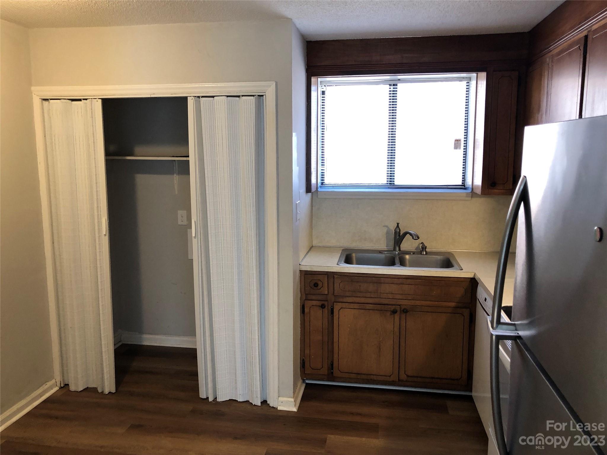 Oak Park - Residential Lease