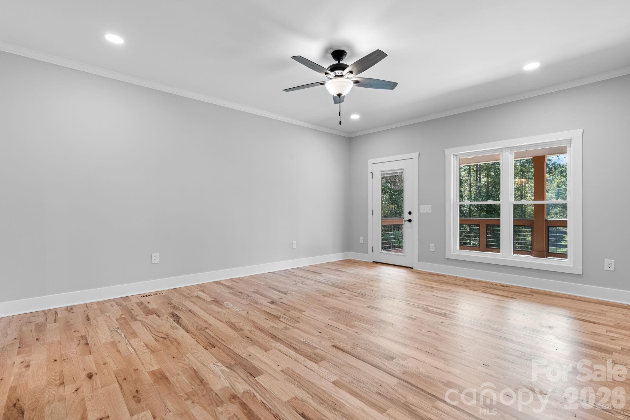 Paradise Harbor - Residential