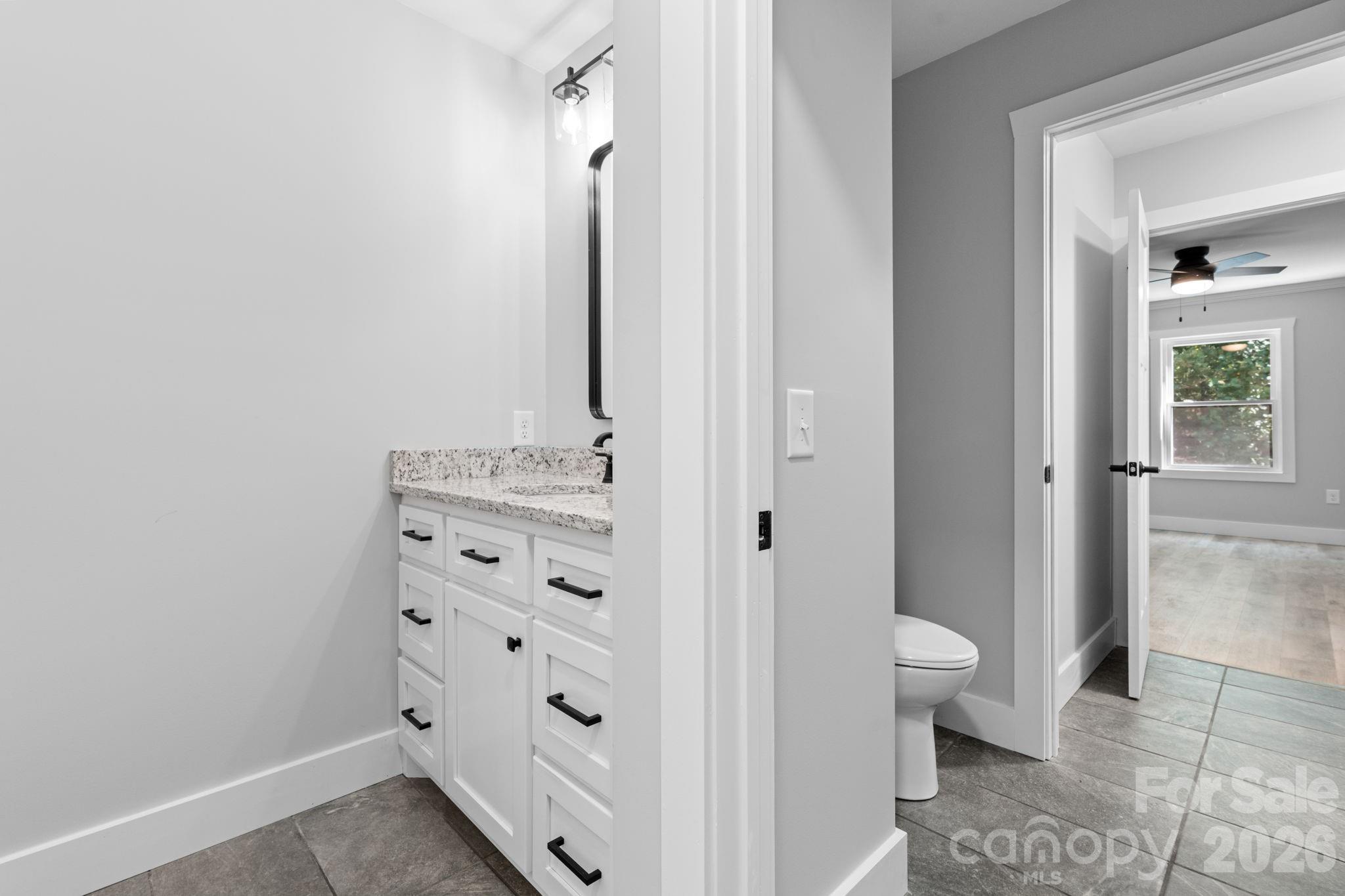 Paradise Harbor - Residential