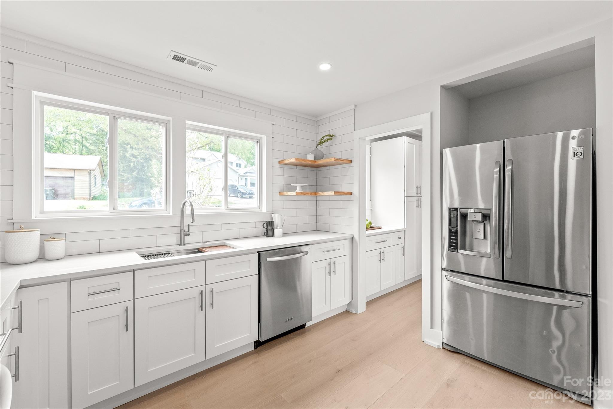 Tega Cay - Residential