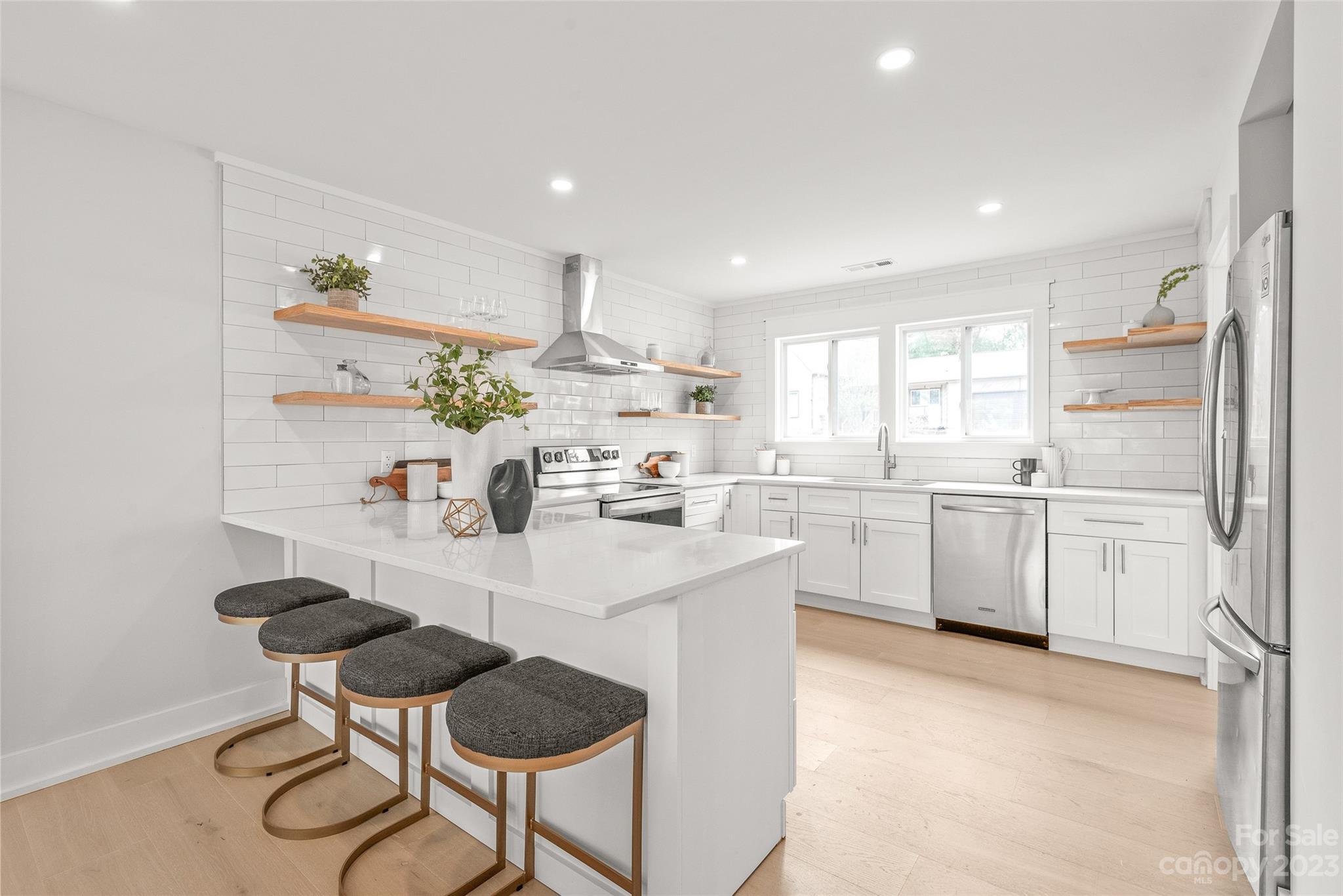 Tega Cay - Residential