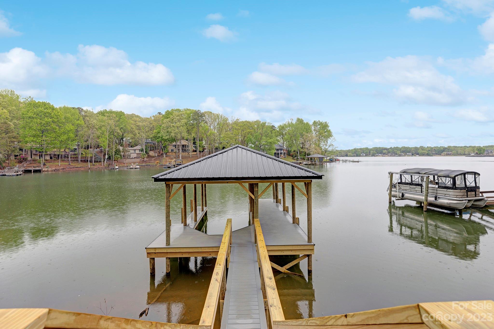 Tega Cay - Residential