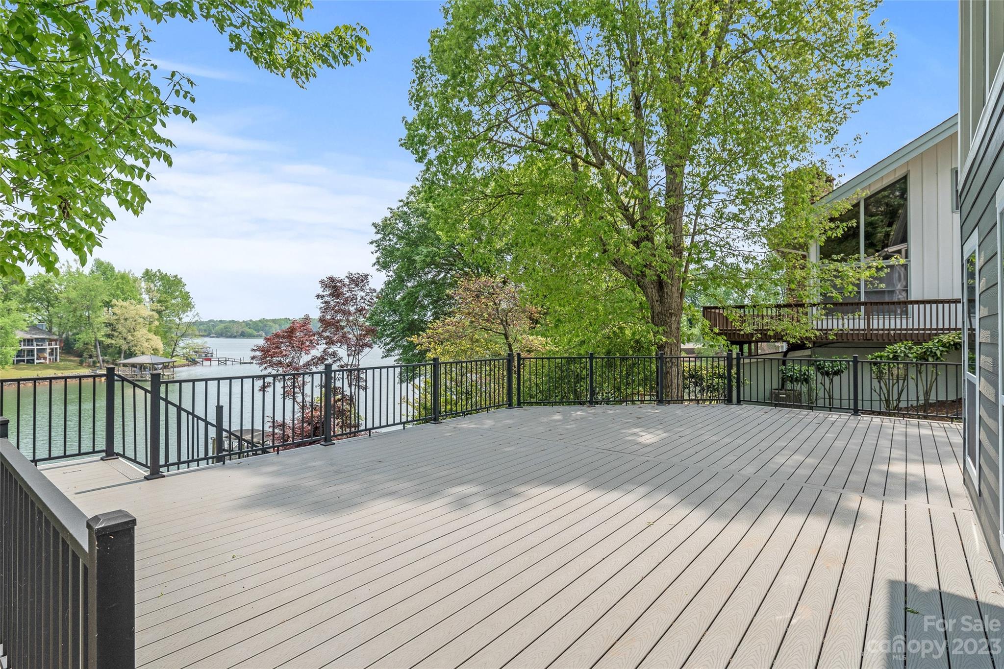 Tega Cay - Residential