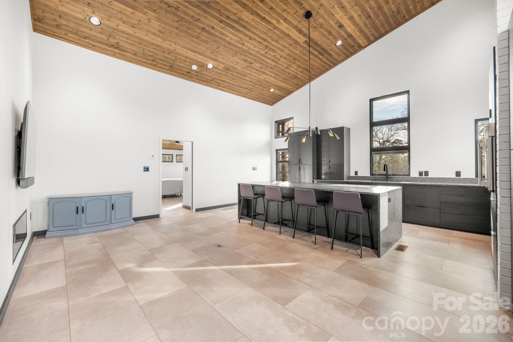 Country Club Acres - Residential