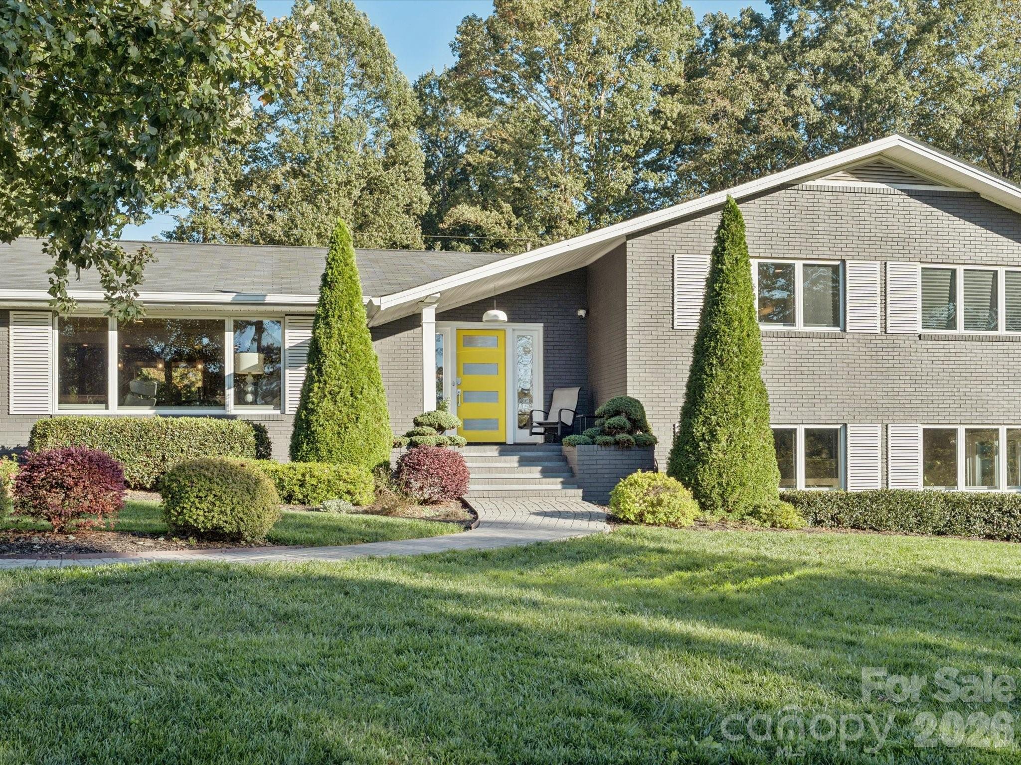 Country Club Acres - Residential