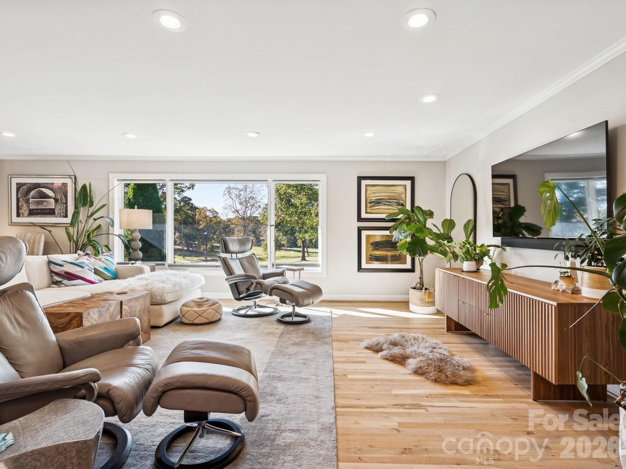 Country Club Acres - Residential