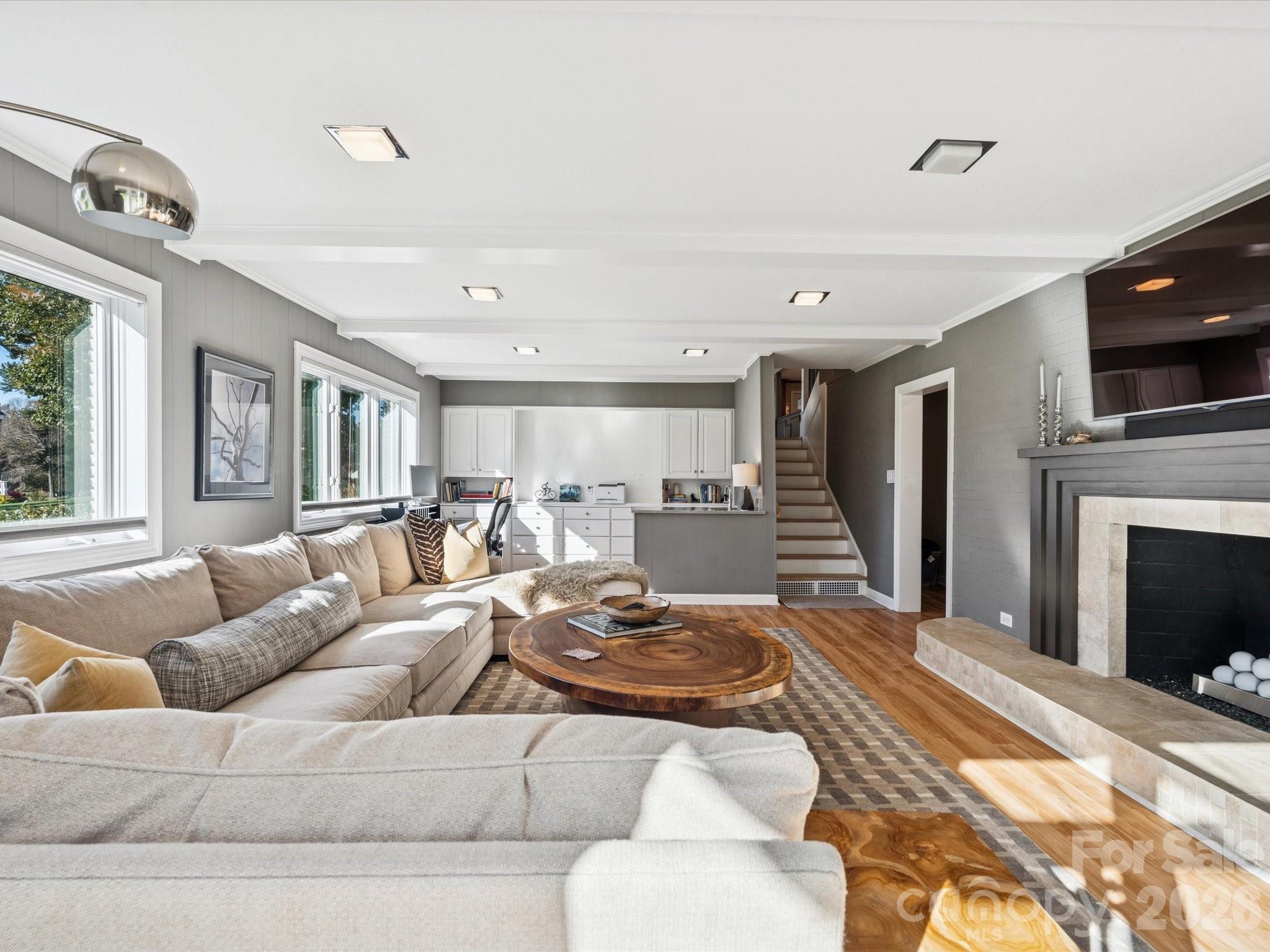 Country Club Acres - Residential