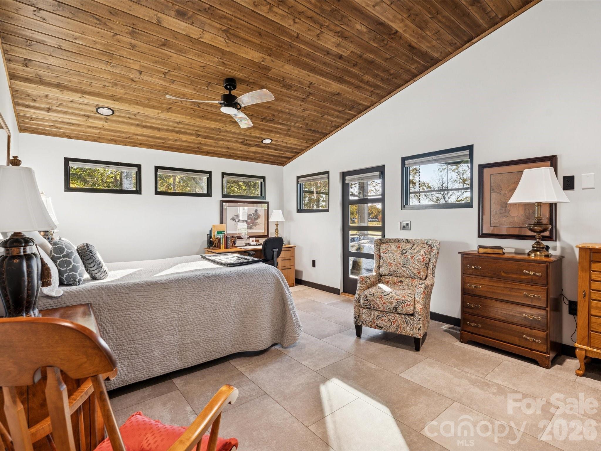 Country Club Acres - Residential