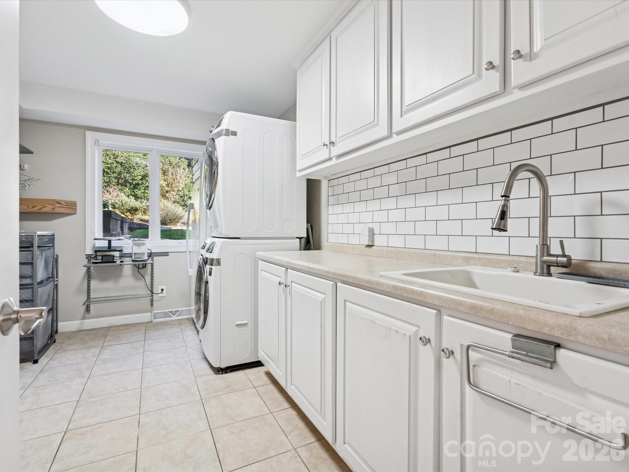 Country Club Acres - Residential