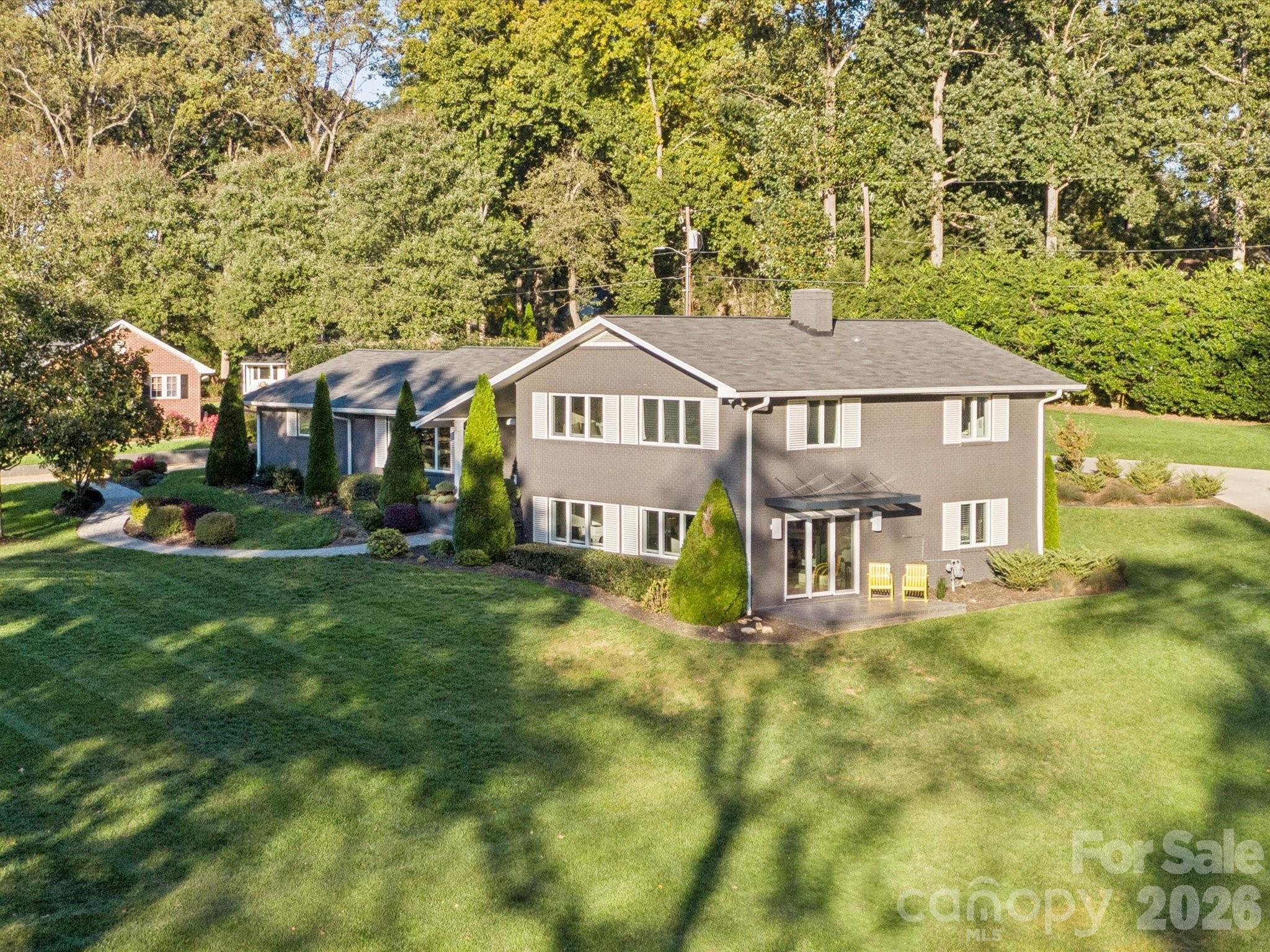 Country Club Acres - Residential