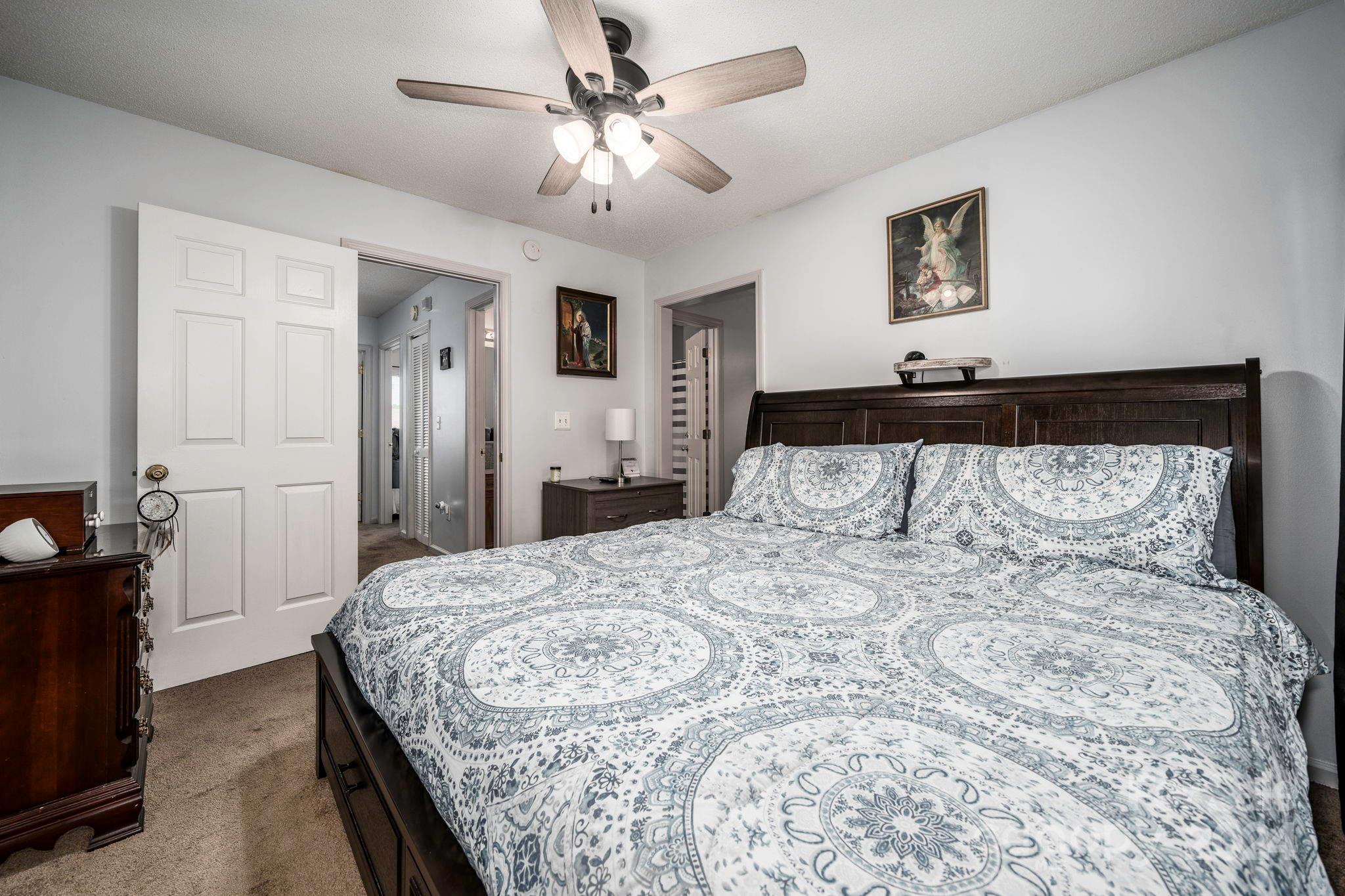 White Oak Manor - Residential