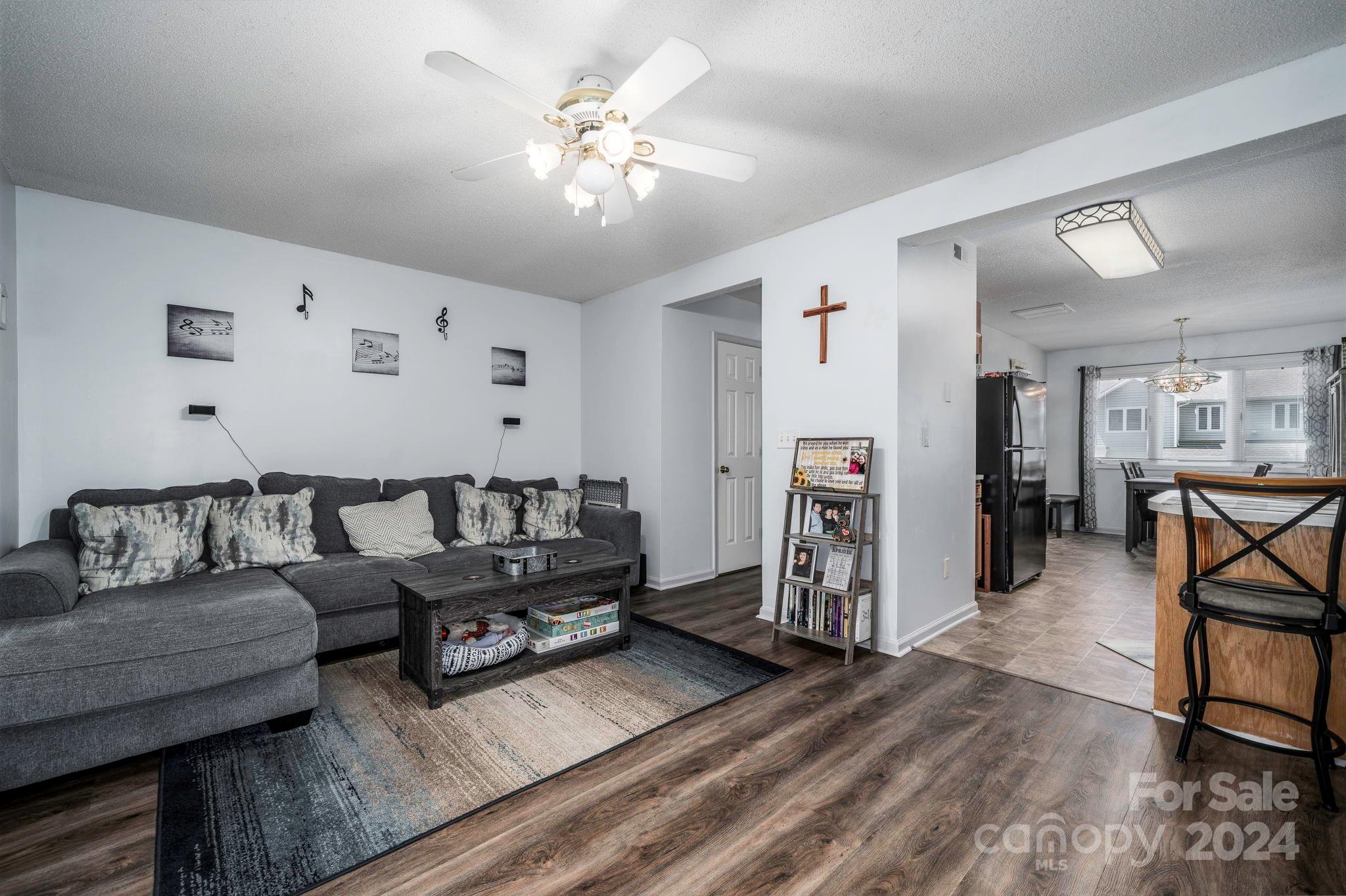 White Oak Manor - Residential