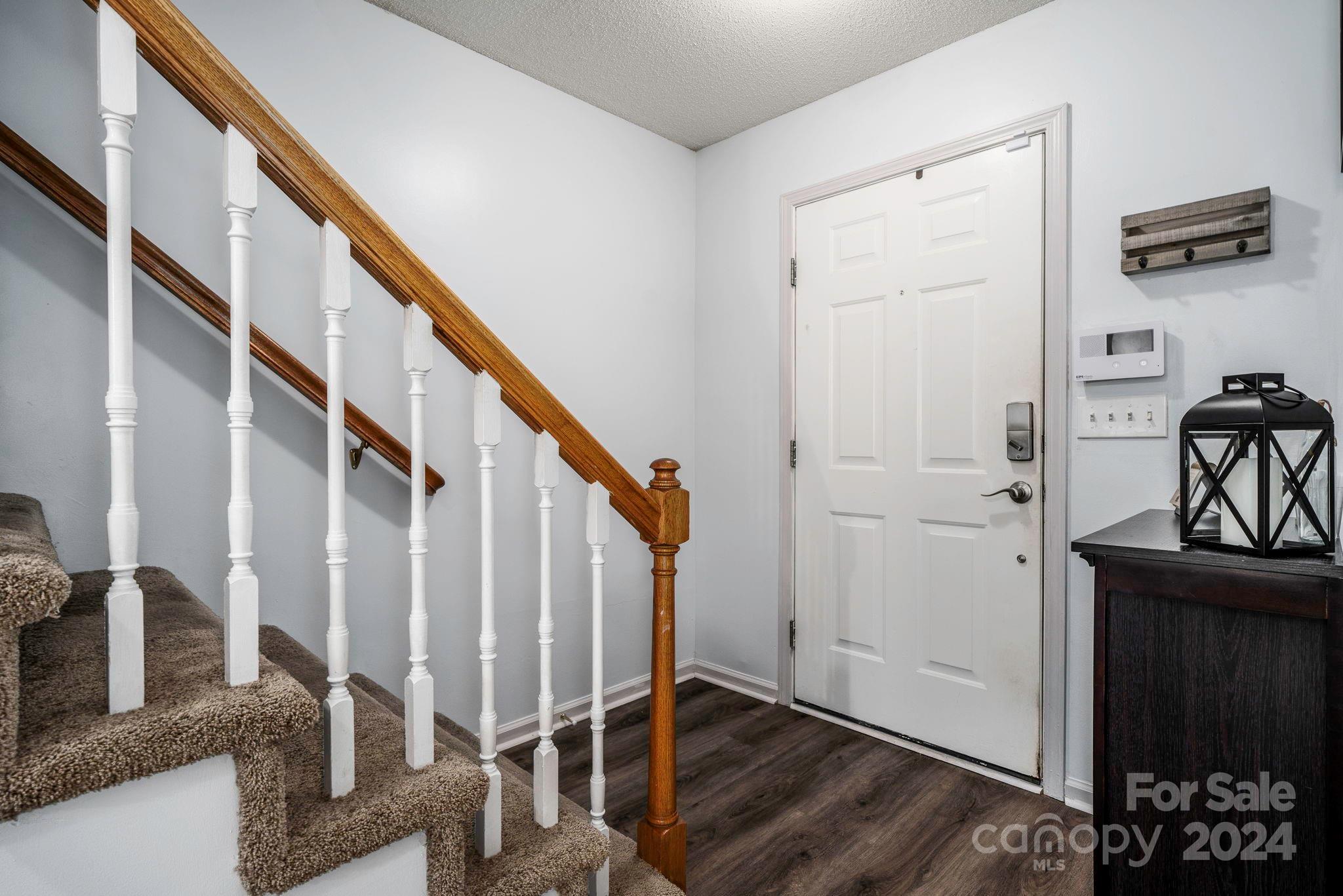 White Oak Manor - Residential