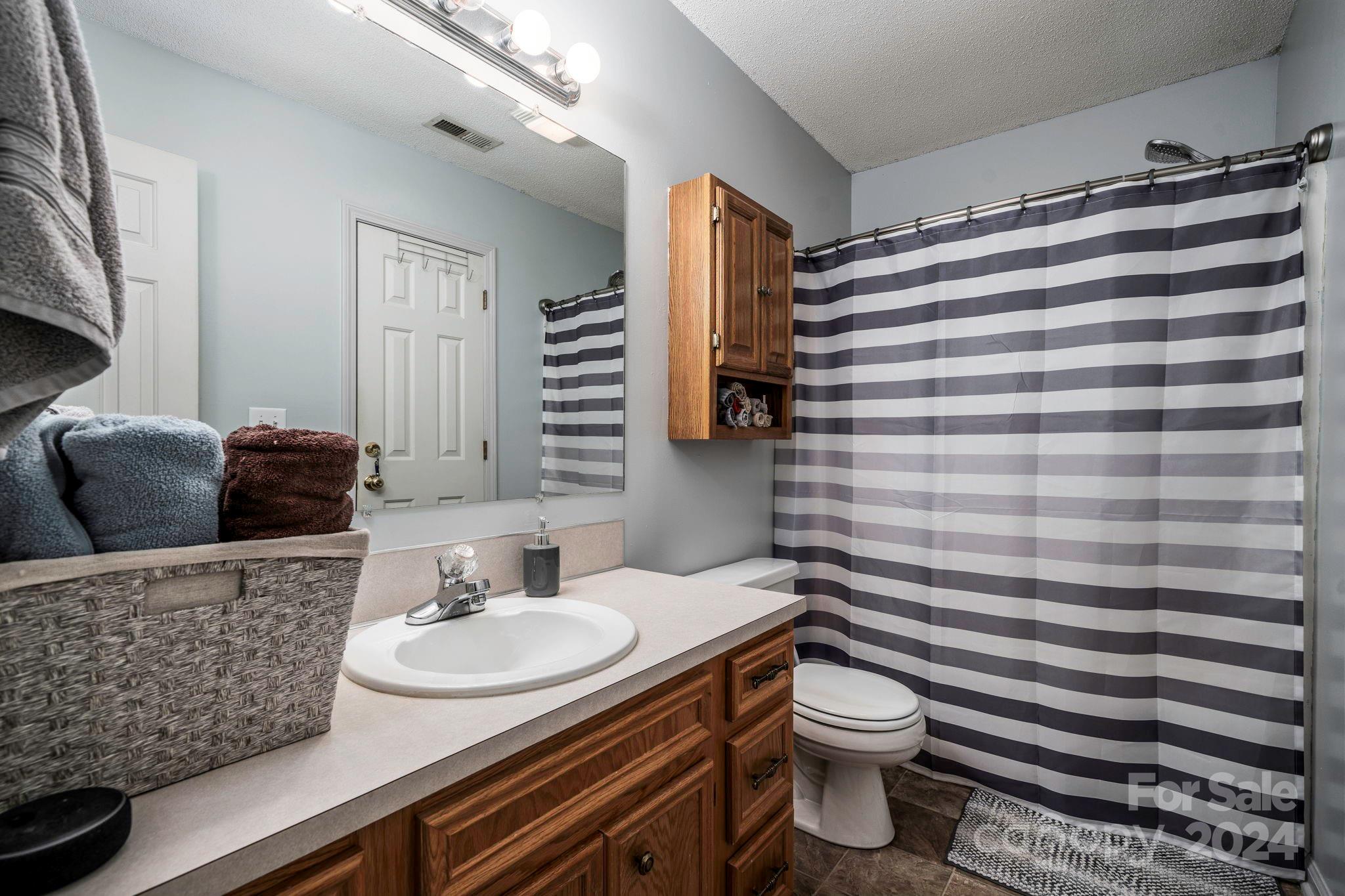 White Oak Manor - Residential