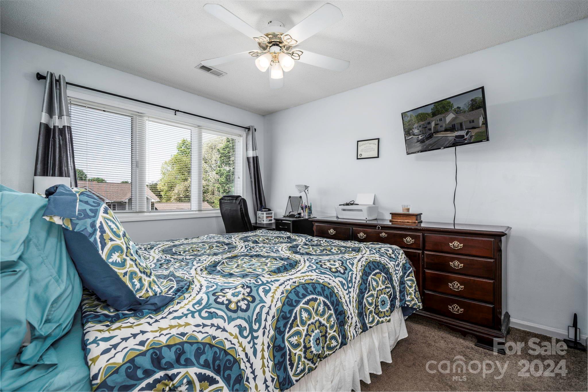 White Oak Manor - Residential