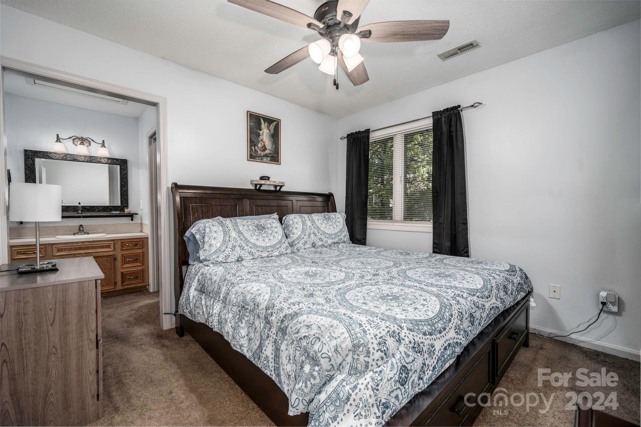 White Oak Manor - Residential