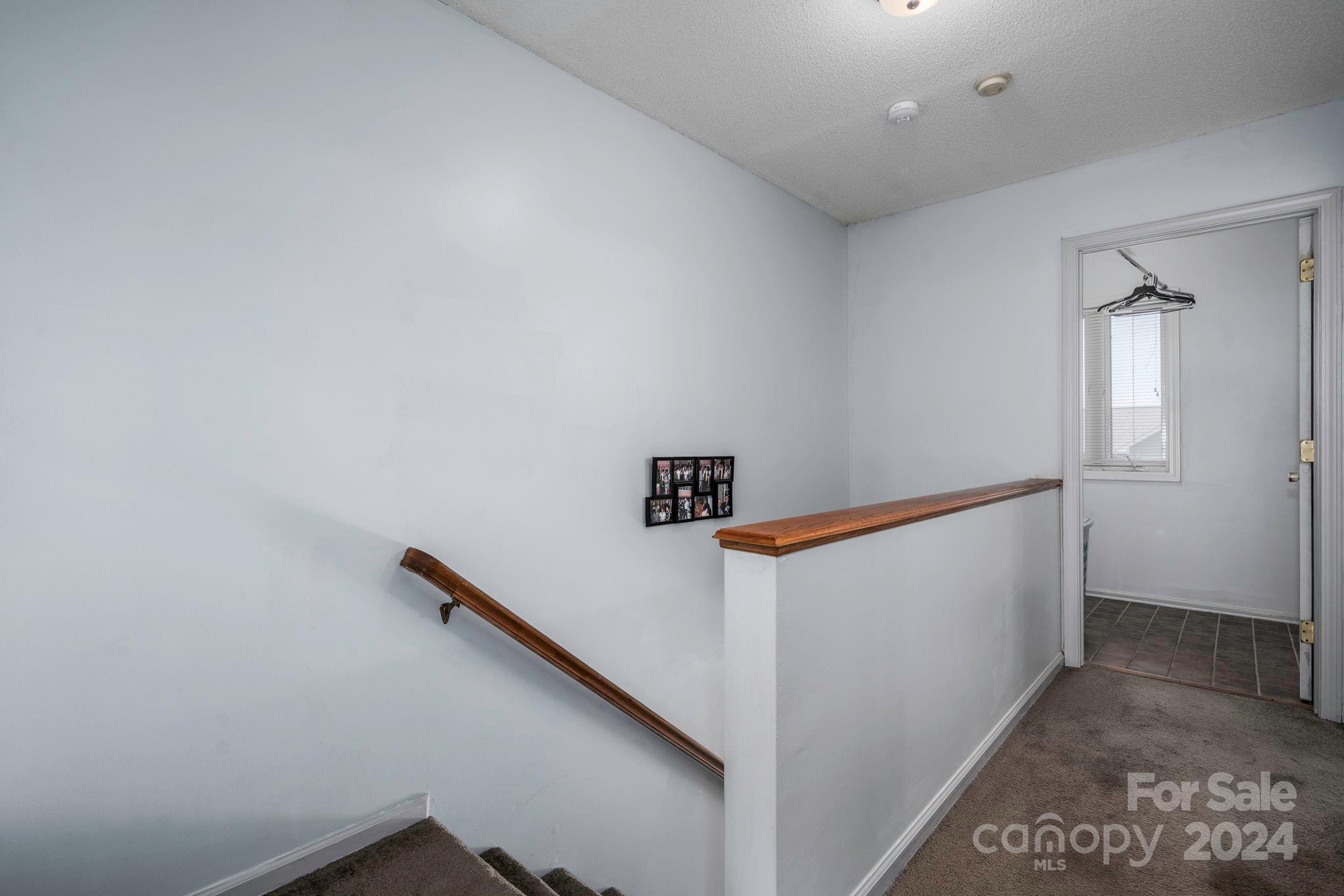 White Oak Manor - Residential