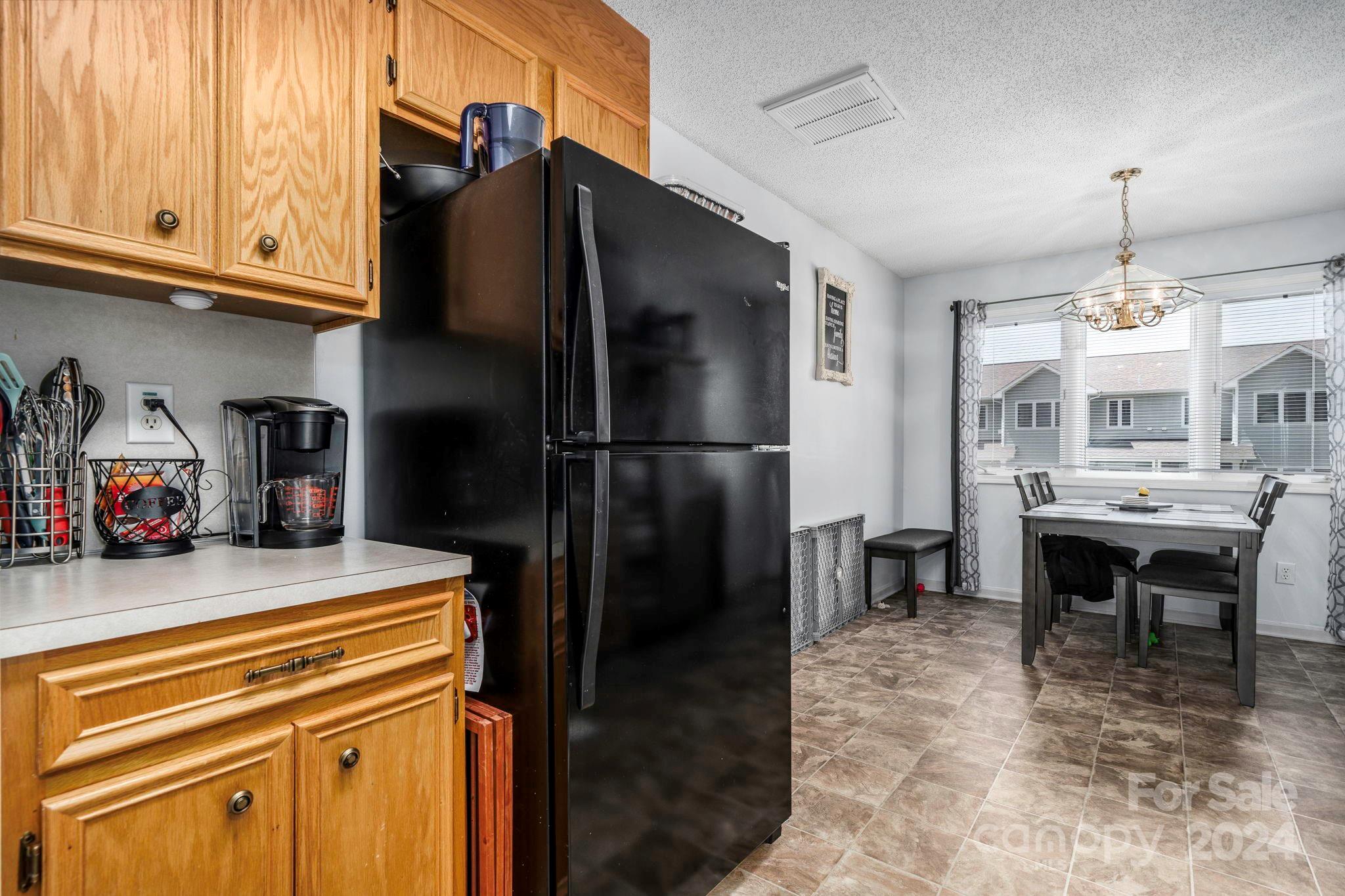 White Oak Manor - Residential