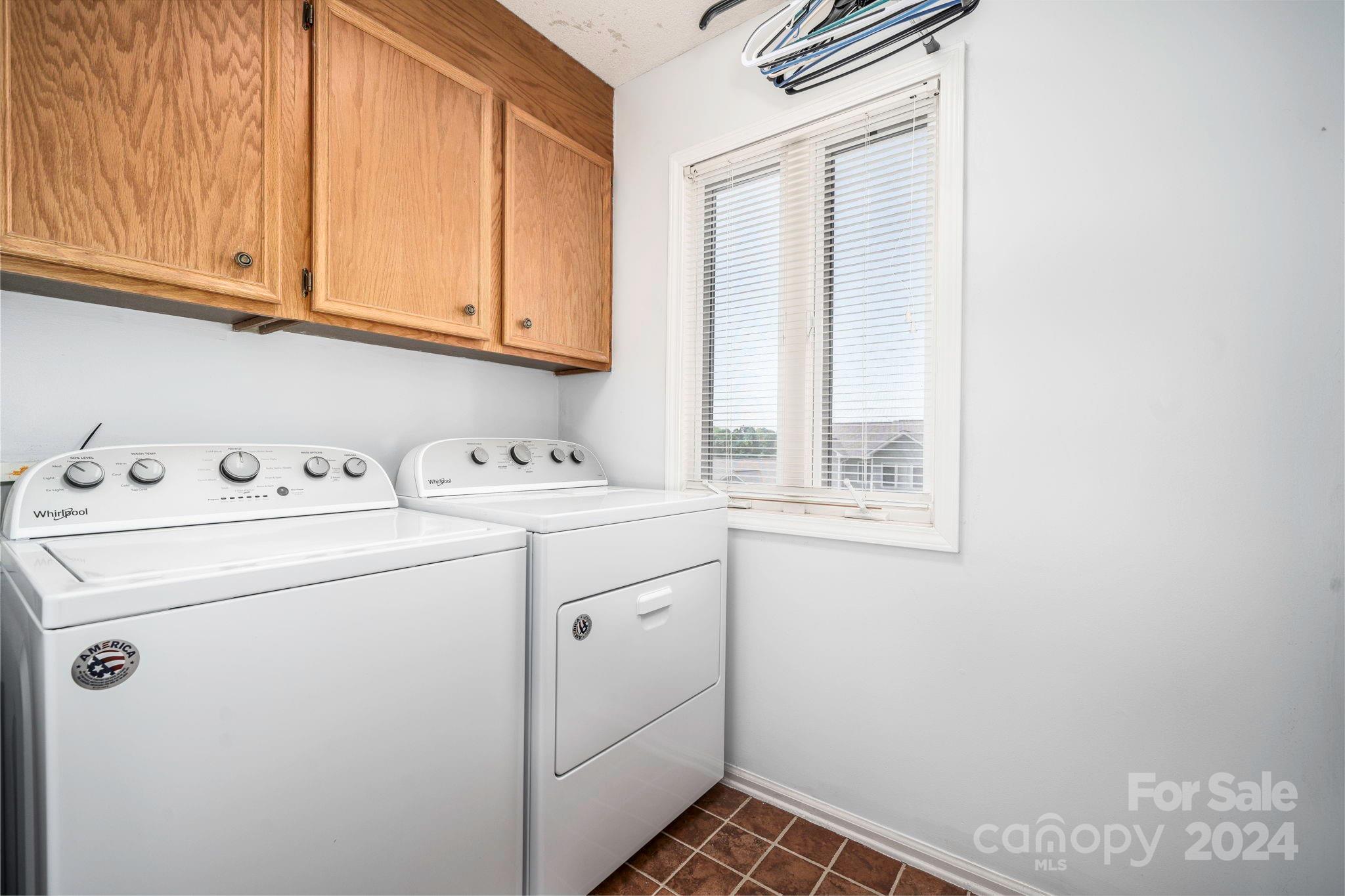 White Oak Manor - Residential