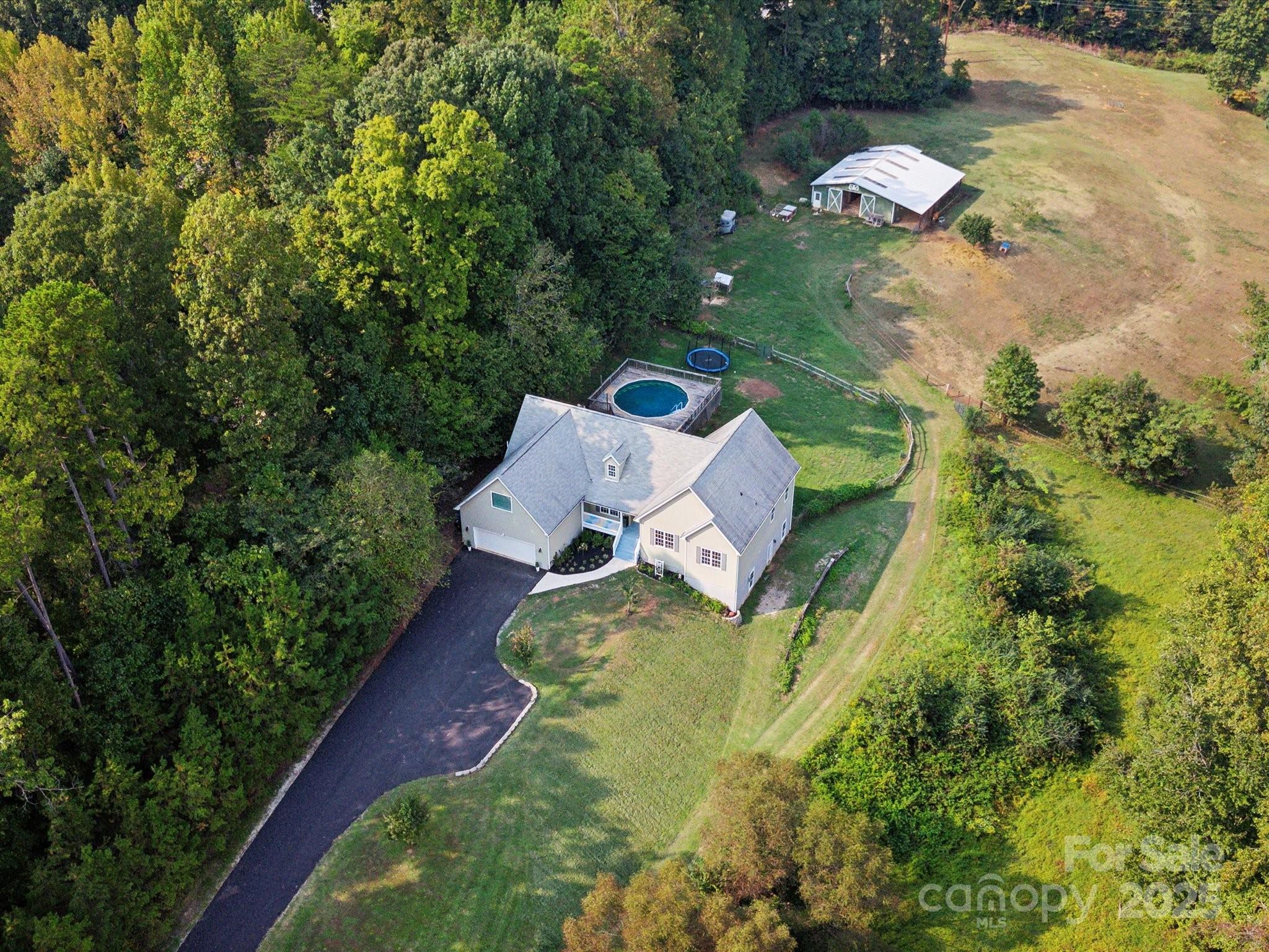 826 Deer Path Place