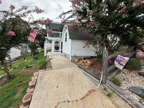 A home in New London