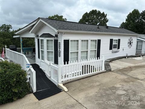 A home in New London