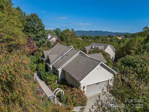 Photo of 222 Bay Laurel Lane, Hendersonville, NC 28791 (MLS # 4307977)