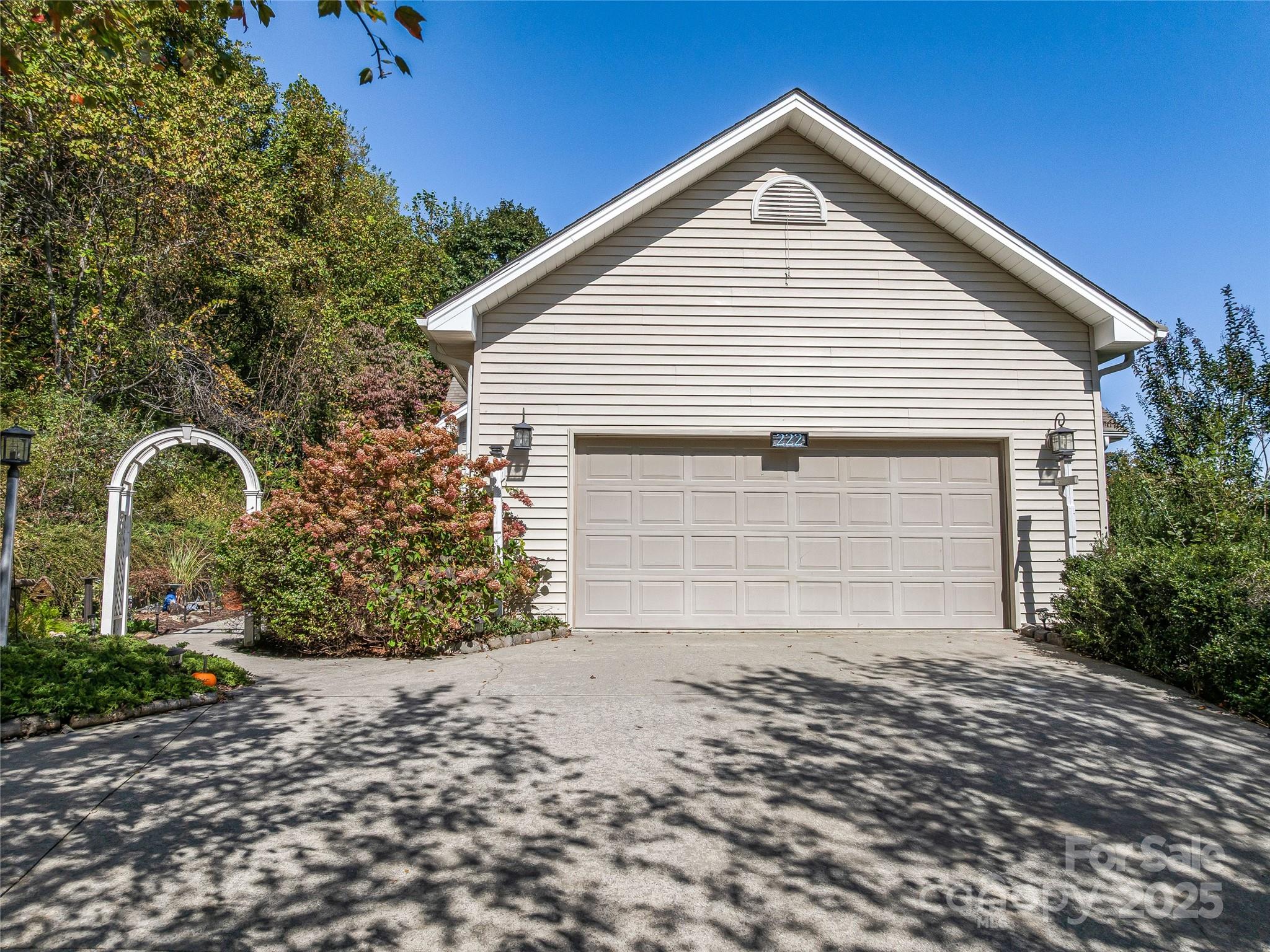 222 Bay Laurel Lane