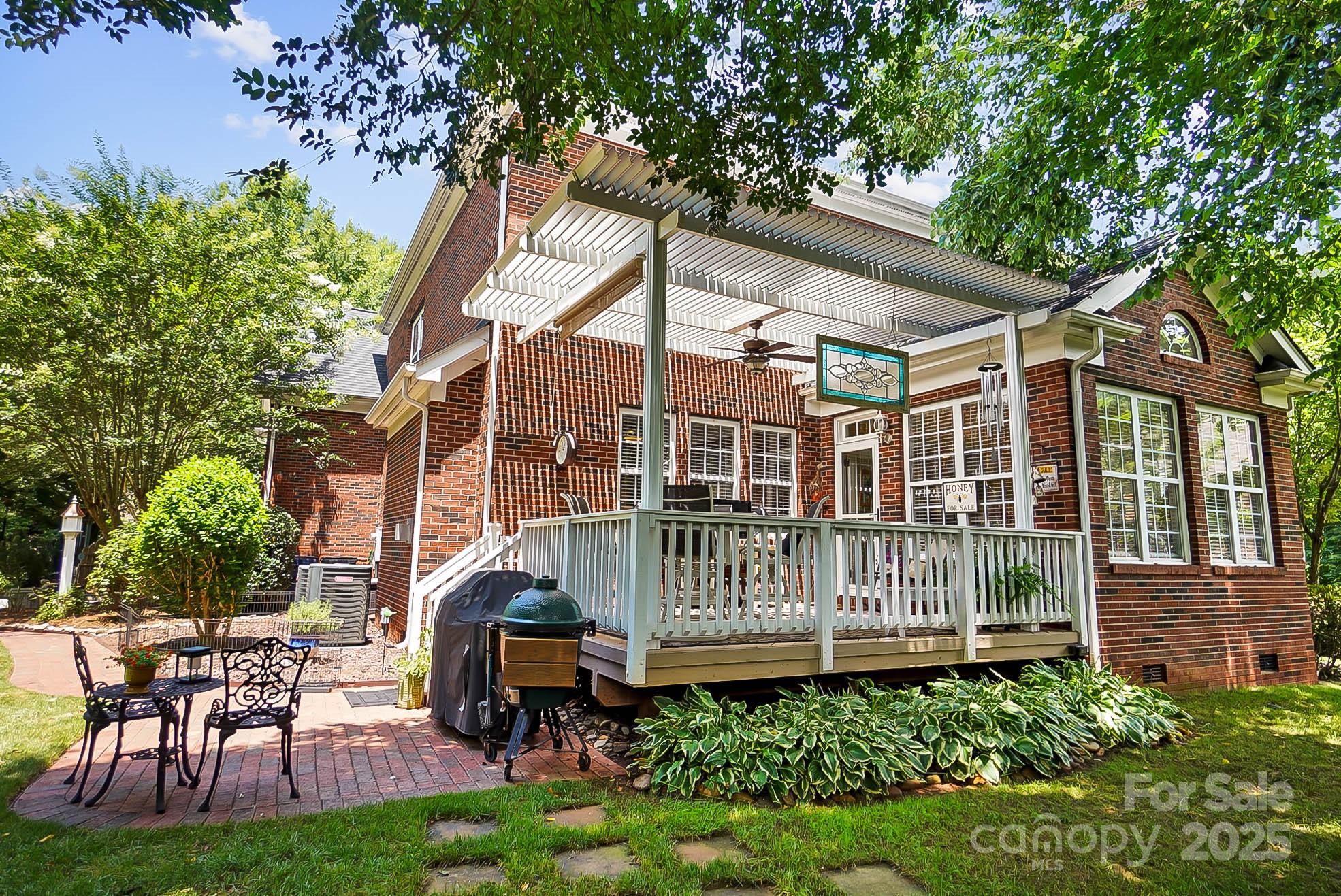 Macaulay - Residential