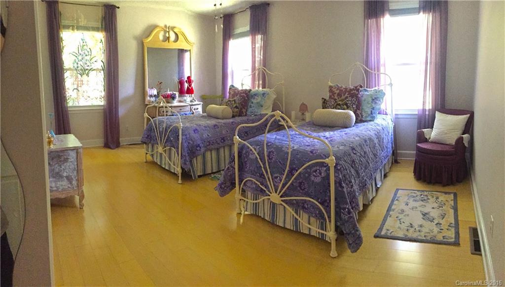 Meadow Lakes - Residential