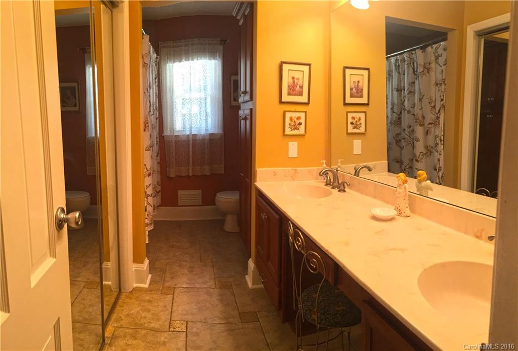 Meadow Lakes - Residential