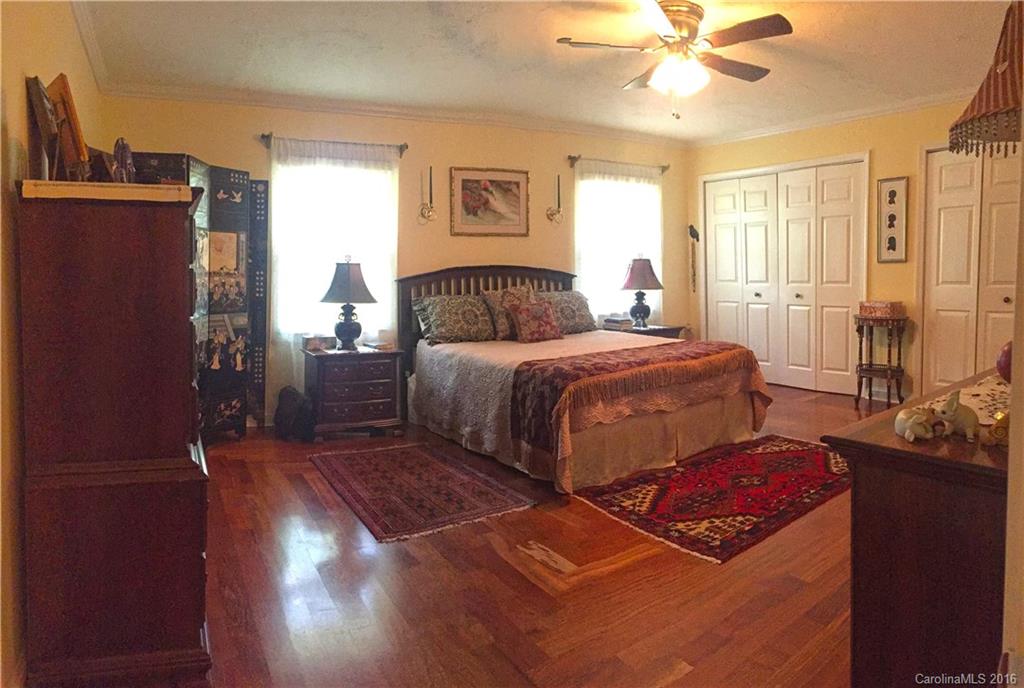 Meadow Lakes - Residential