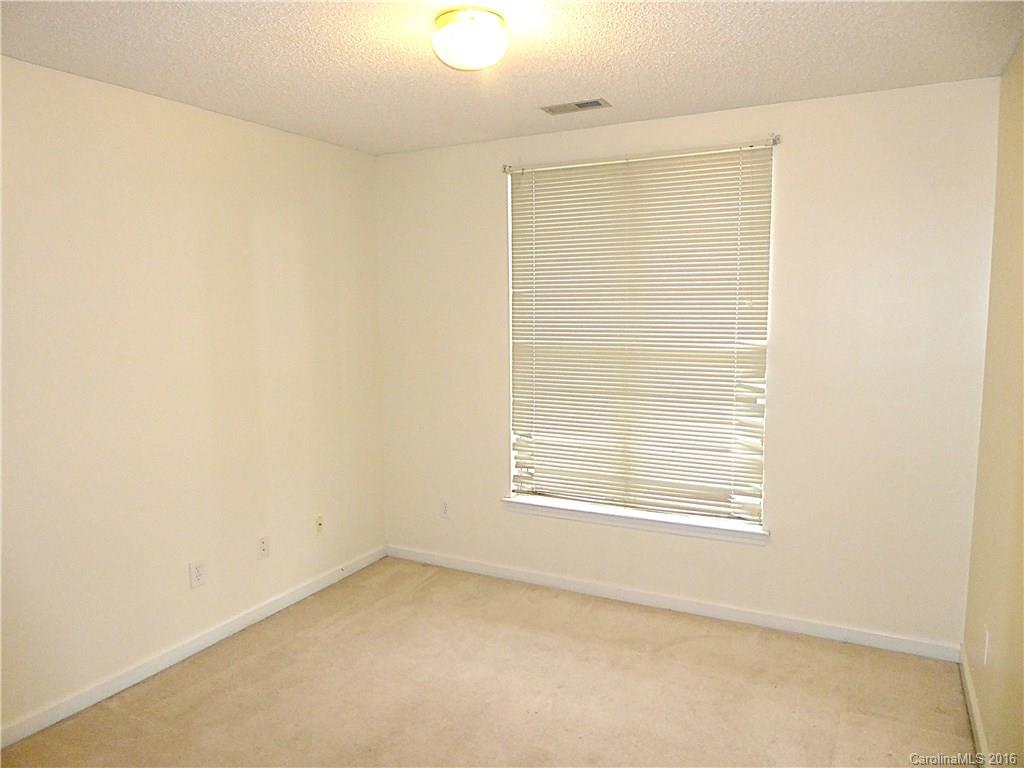 Jordans Pond - Residential