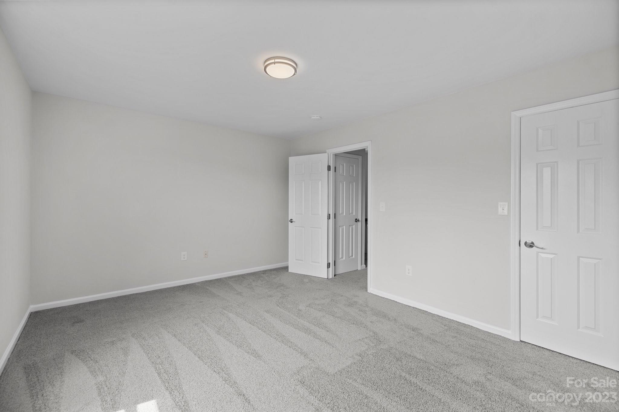 Manor Lake - Residential