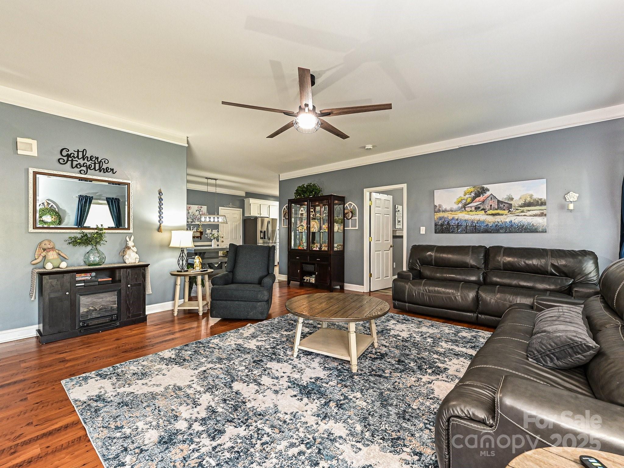 1009 Preston Drive