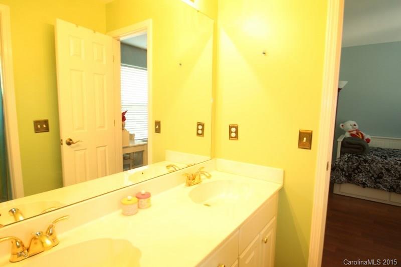 Captains Point - Residential