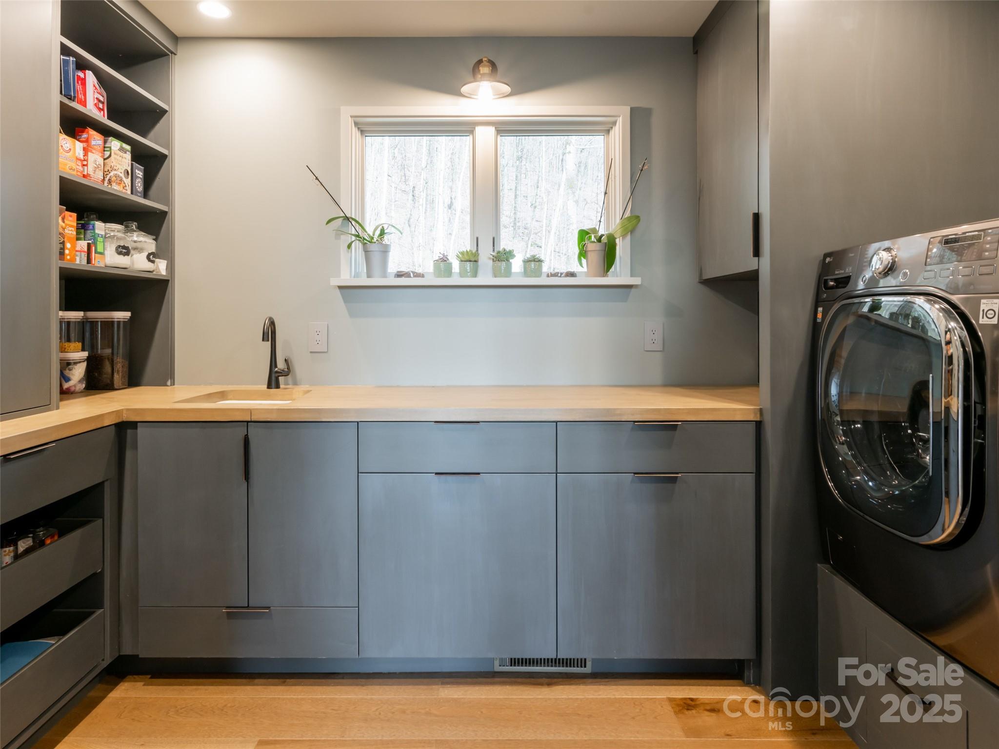 High Hickory - Residential