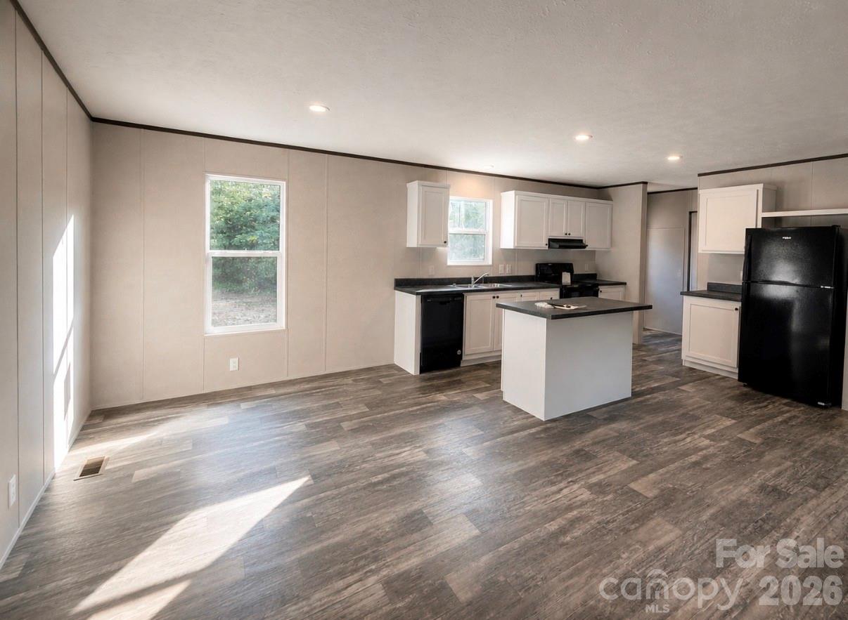 5932 Shirley Road