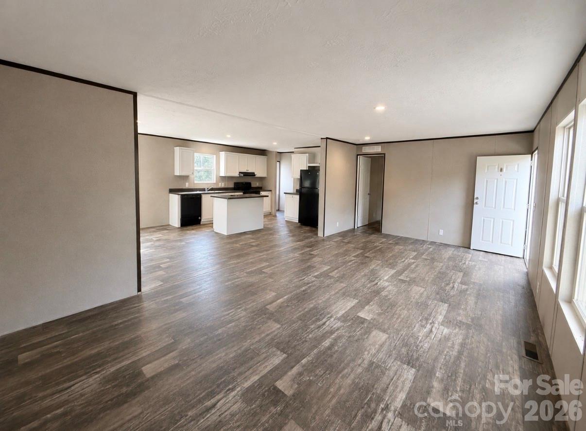 5932 Shirley Road