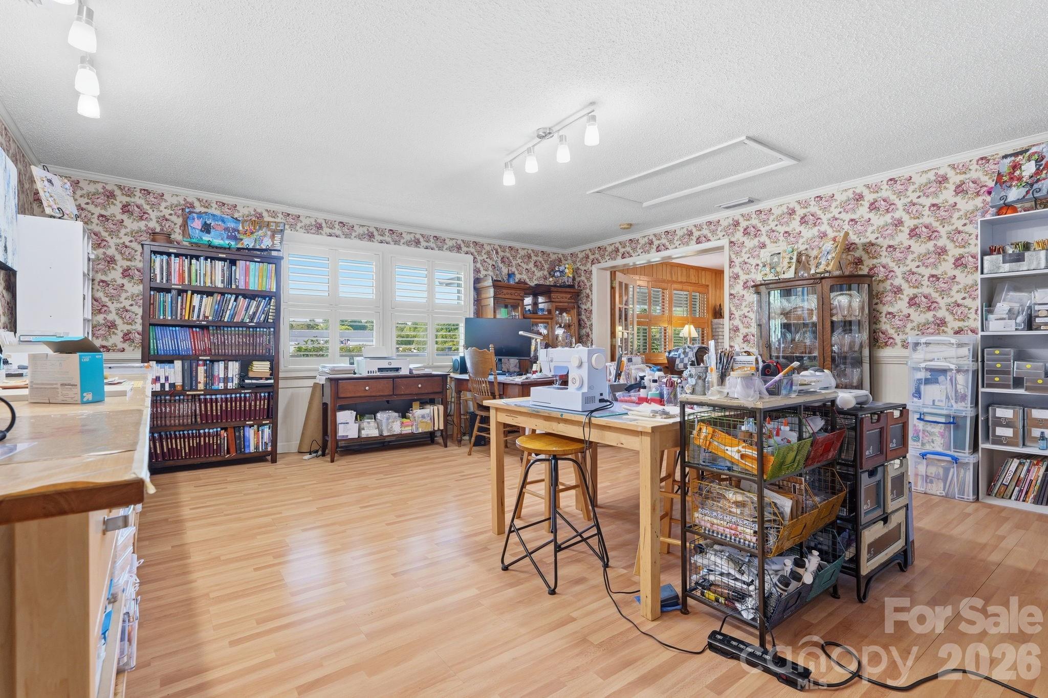 Shady Cove - Residential